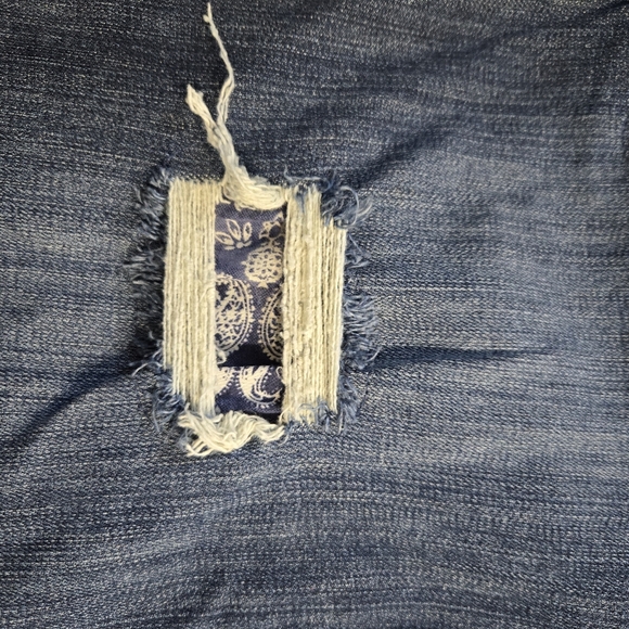 Torrid Women's Jeans Boyfriend Straight Leg Distressed Stretch size 16S - Picture 2 of 12